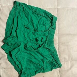Green copper key shorts size L